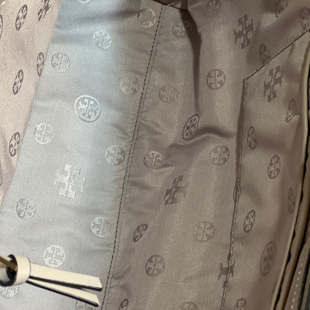 Tory Burch Gray Quilted Leather Tote - Picture 8 of 13